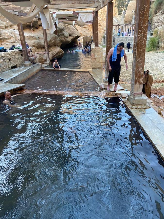Afra Hot Springs Chalets At-Tafilah Eksteriør bilde