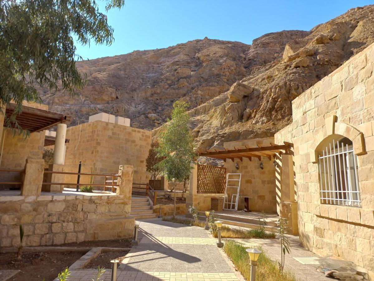 Afra Hot Springs Chalets At-Tafilah Eksteriør bilde