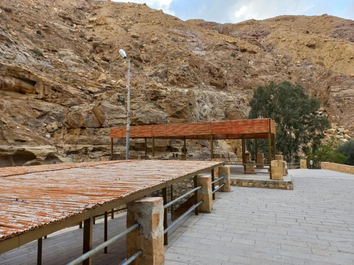 Afra Hot Springs Chalets At-Tafilah Eksteriør bilde
