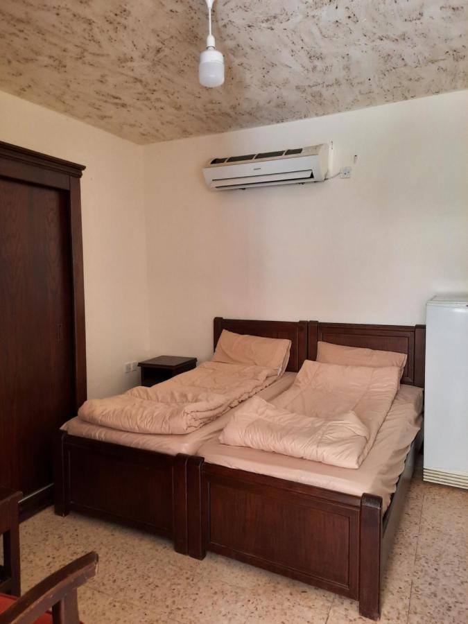 Afra Hot Springs Chalets At-Tafilah Eksteriør bilde